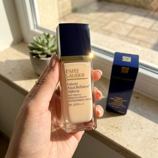 Estee Lauder | Futurist Aqua Brilliance Makeup  Foundation 30ml