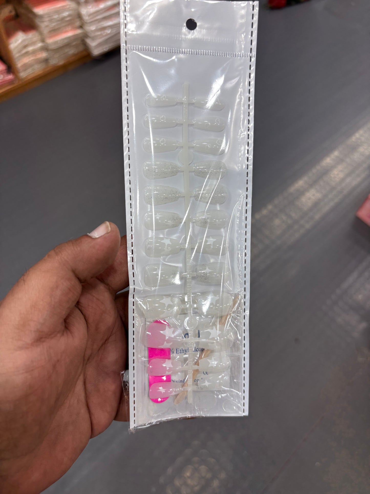 Mini Press-On Nail Kit