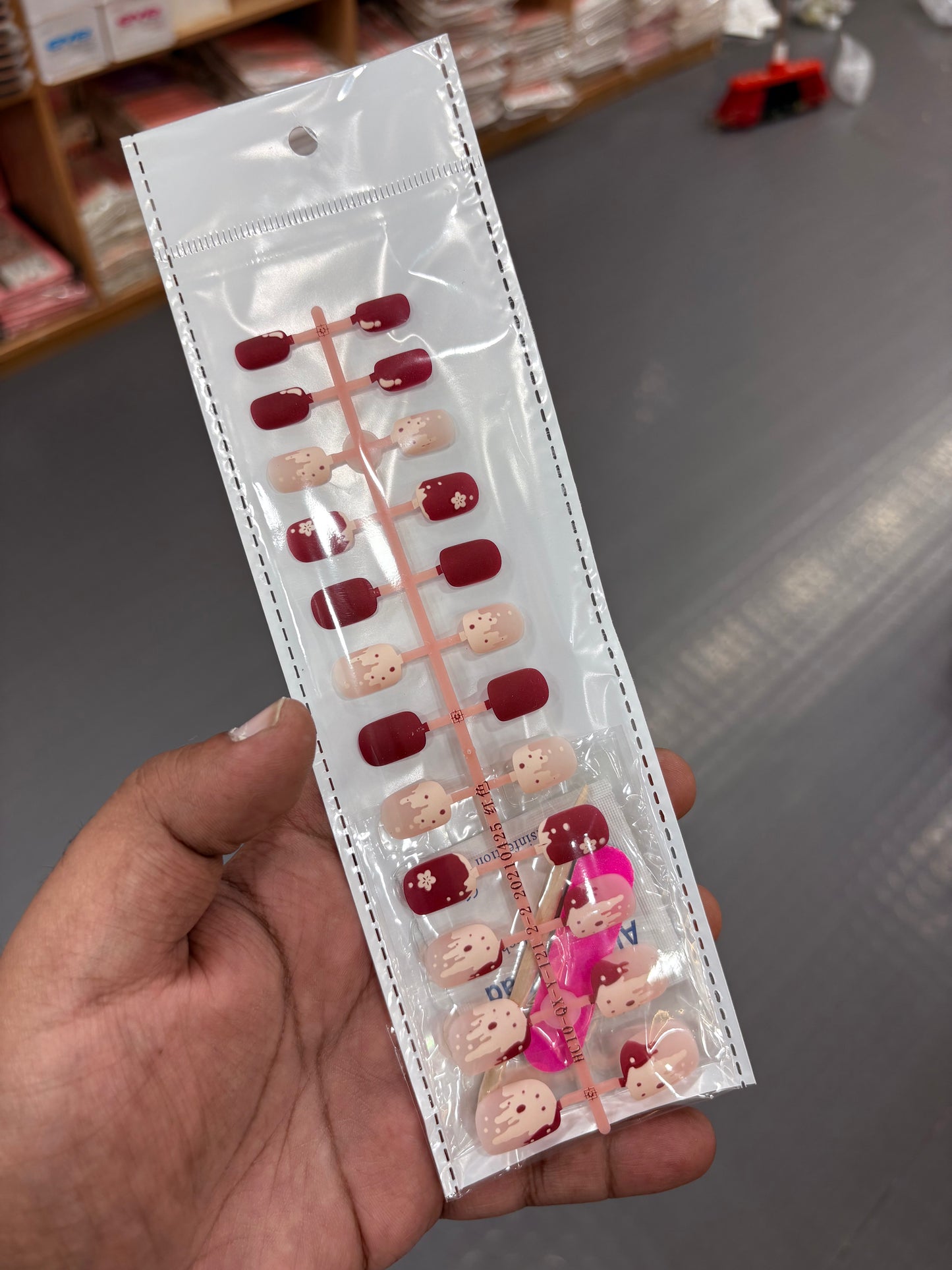 Mini Press-On Nail Kit