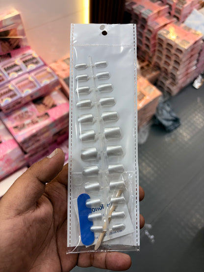 Mini Press-On Nail Kit