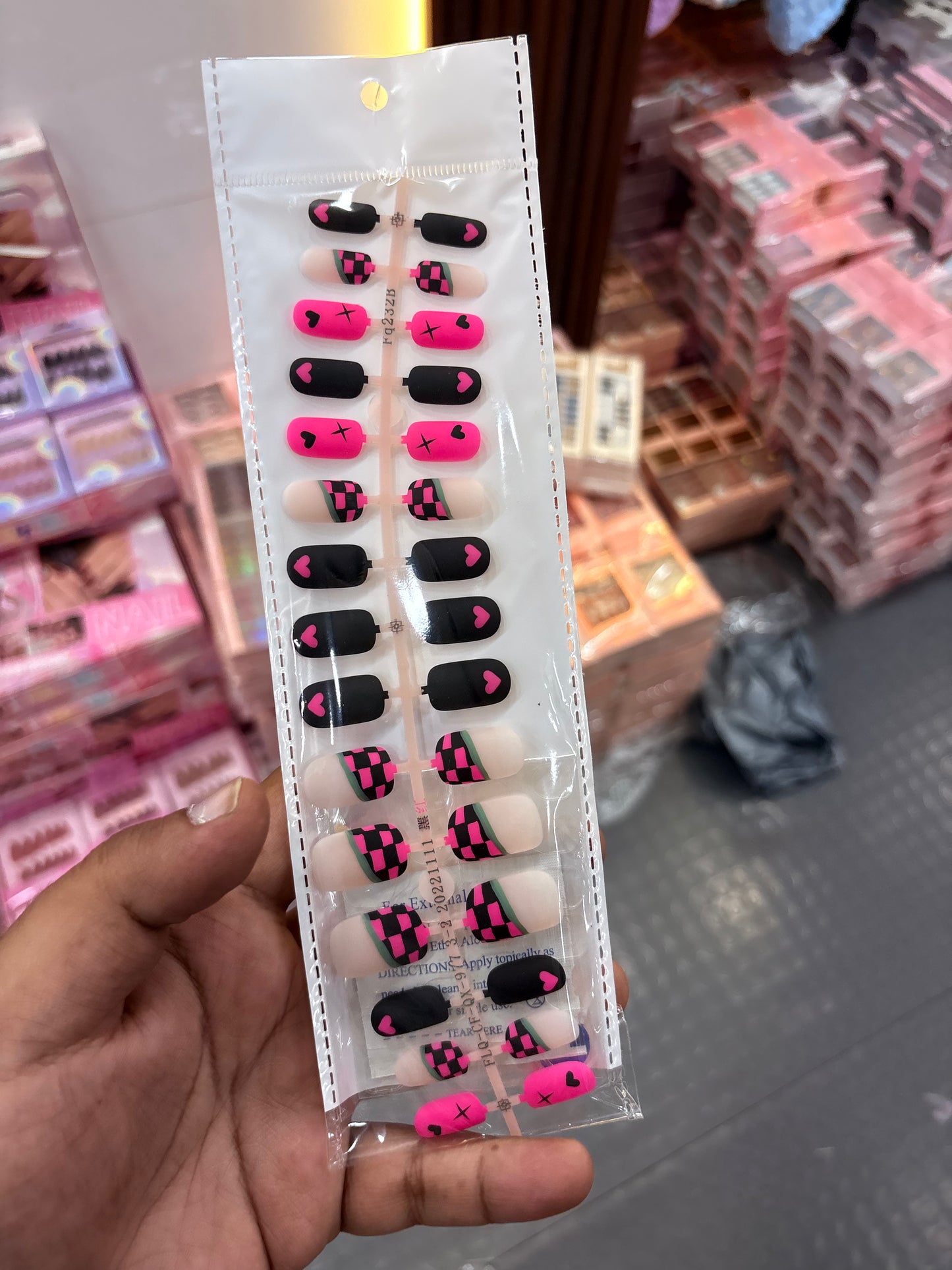 Mini Press-On Nail Kit