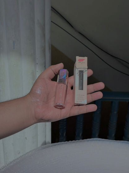 Fenty Beauty Gloss Bomb Universal Lip Luminizer