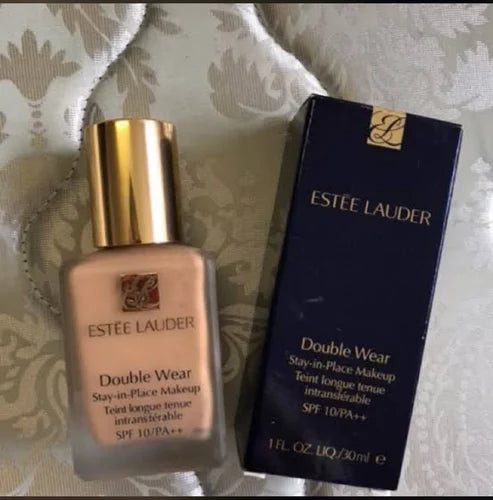 Estee Lauder Double Wear foundation bottle with cream formula and matte opaque finish for all skin types